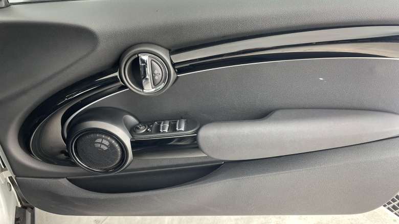 MINI Convertible 1.5 Cooper Classic Premium Plus 2dr Auto Petrol Convertible